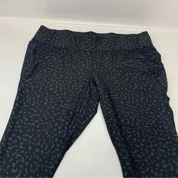 Livi Lane Bryant Pants Activewear 26/28 Pull On Crop Cut Out Stretch Pockets - Picture 8 of 11